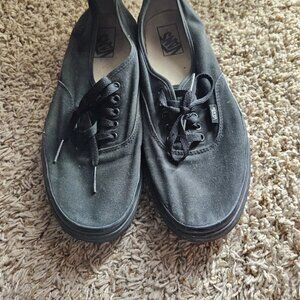 All Black Vans Authentic 11